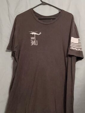 Nine Line Apparel Men's Gray Graphic T-Shirt Helicopter USA Flag Size